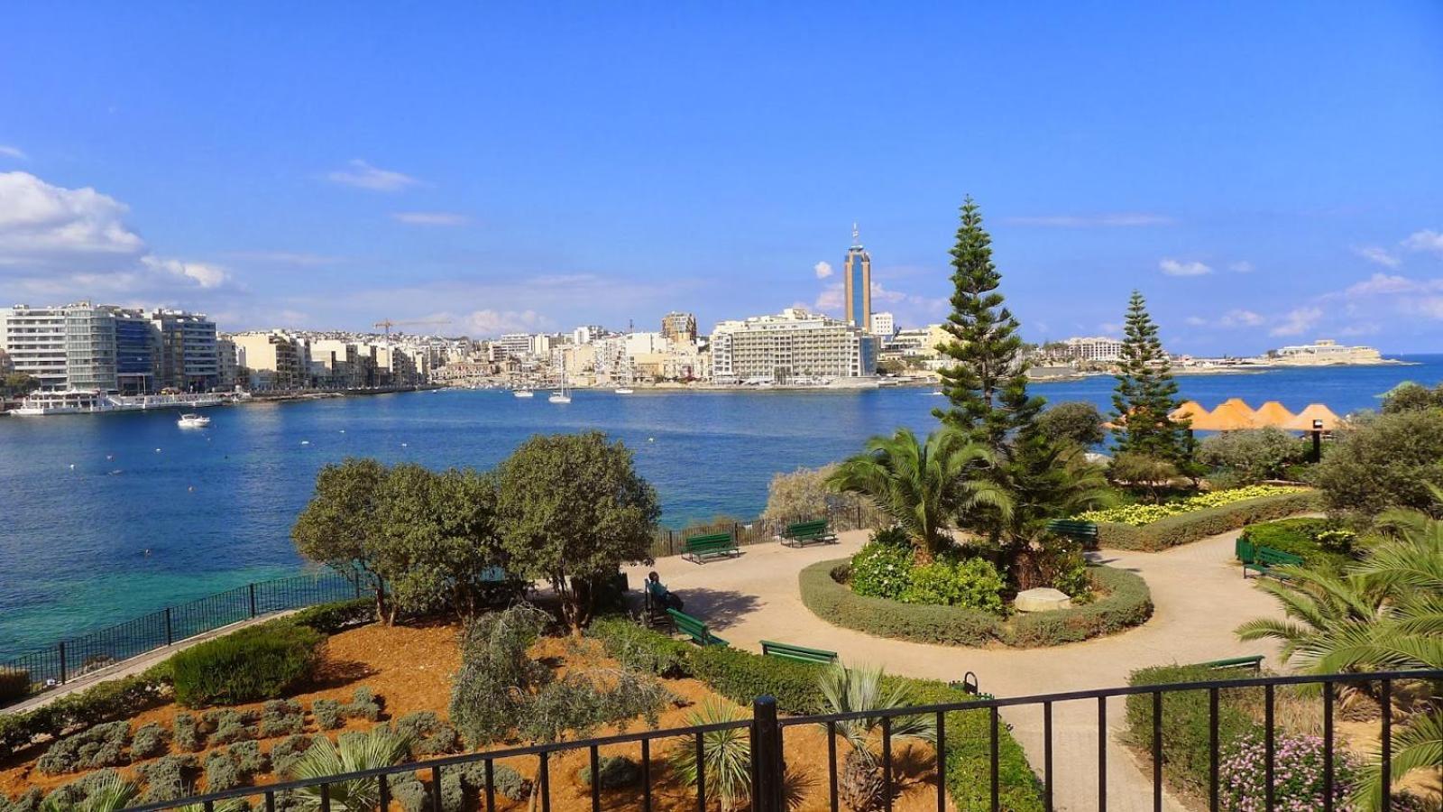 Apartament Sliema 2Br Great Location With Terrace Zewnętrze zdjęcie