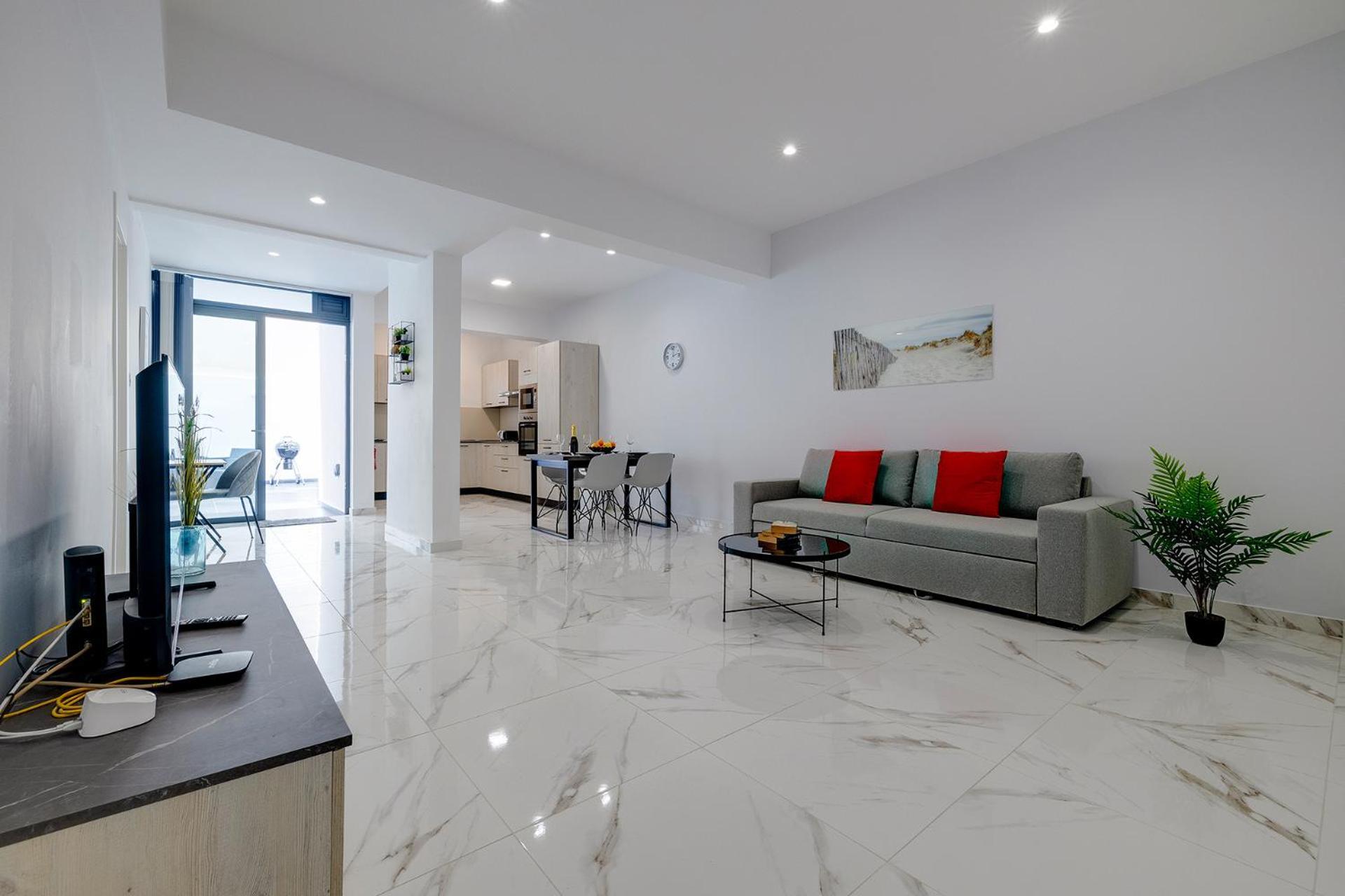 Apartament Sliema 2Br Great Location With Terrace Zewnętrze zdjęcie