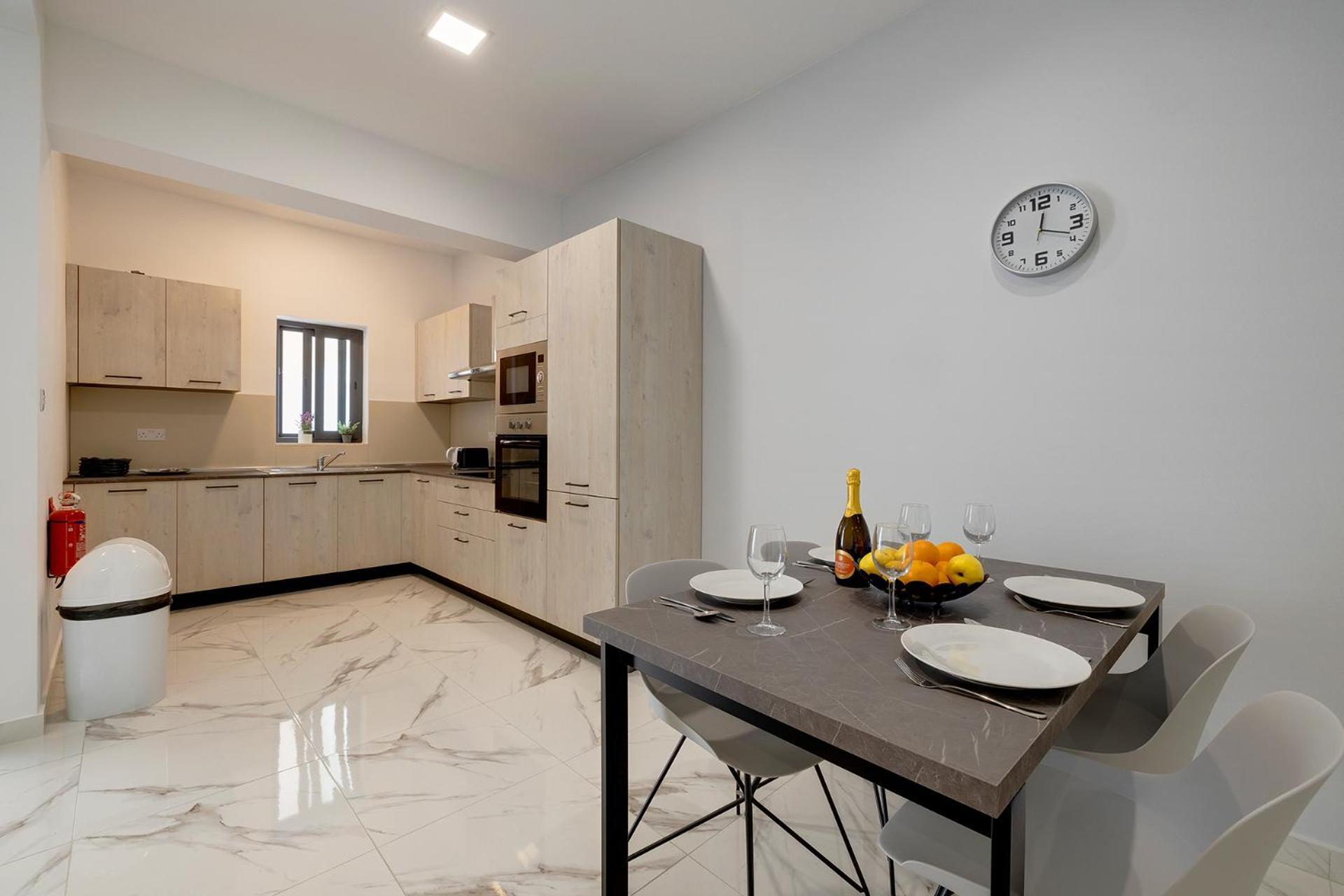 Apartament Sliema 2Br Great Location With Terrace Zewnętrze zdjęcie